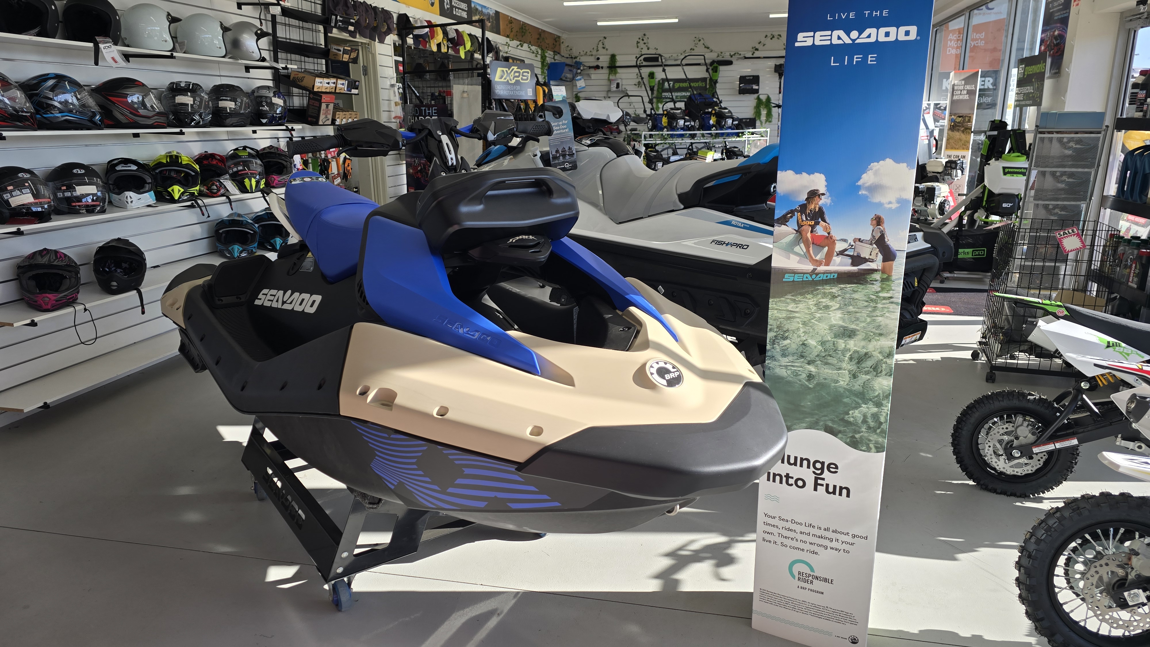 2025 Spark Trixx 3UP - 2